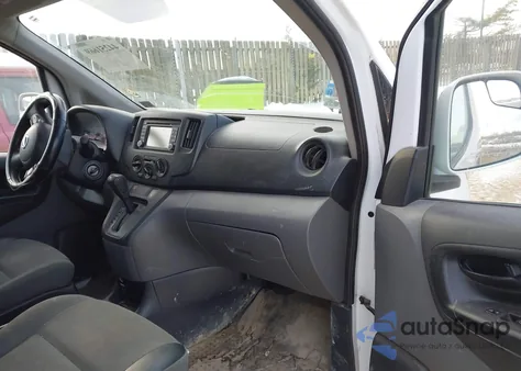 2015 Nissan Nv200 Sv из США, поврежденный, VIN 3N6CM0KN9FK694731